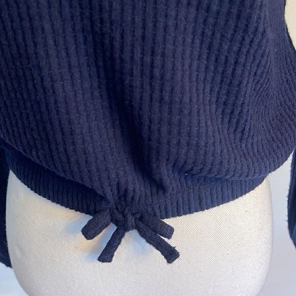 1901 Waffle top with tie waist. - Picture 2 of 4